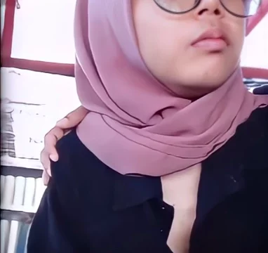 Ukhti Hampir Aja Ketahuan  